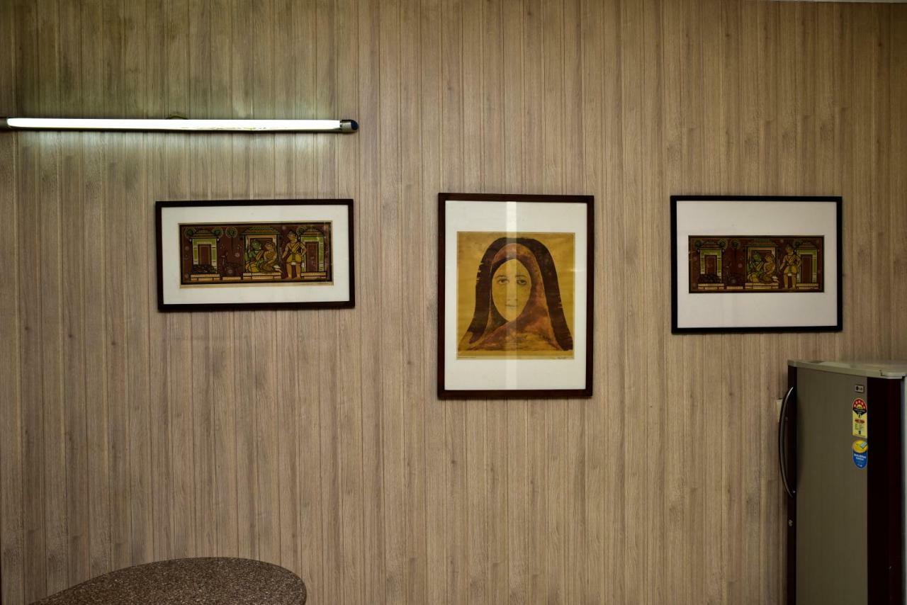 2Bhk Comfortable Furnished Serviced Apartments In Hauz Khas - Woodpecker Apartments 新德里 外观 照片
